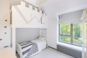 Photo 14- click for photo gallery